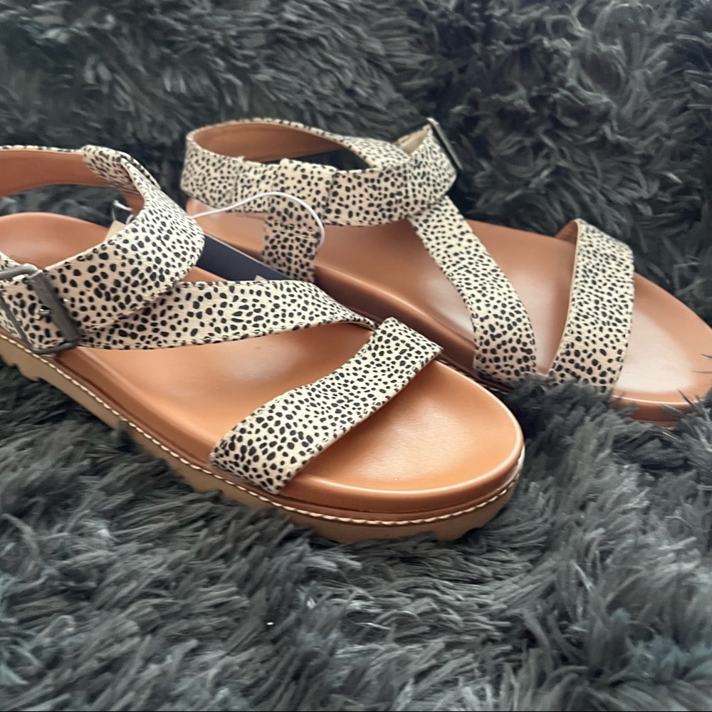 Universal Thread Black Beige Platform Footbed San… - image 3